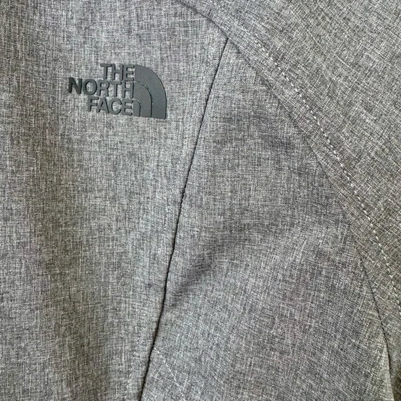 The North Face Women’s Gray Jacket - Picture 5 of 7